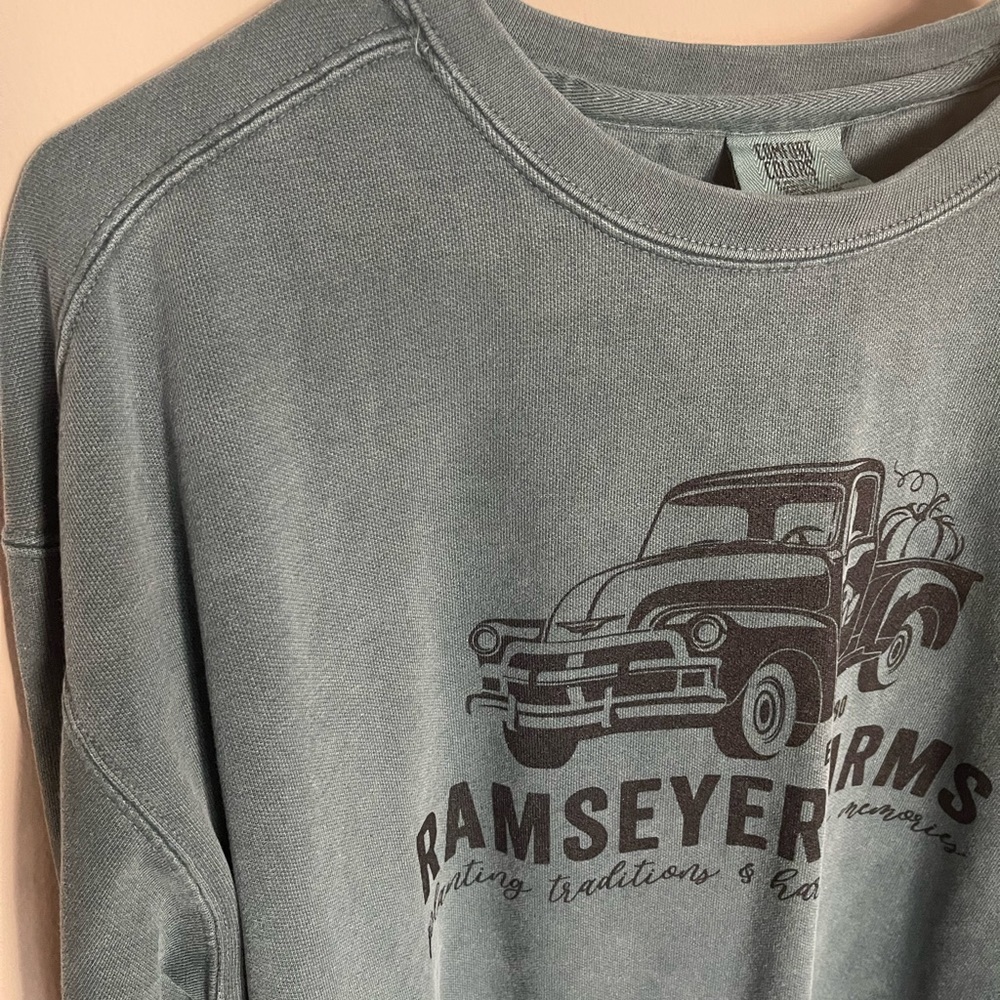 pullover - Picture 3 of 4